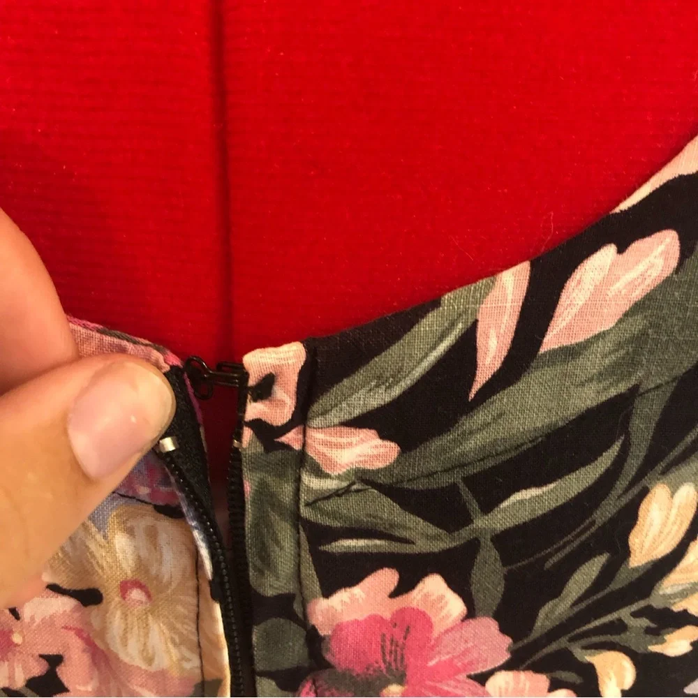 Vintage Floral Midi Length Tea Dress With Pink Belt - Picture 10 of 15